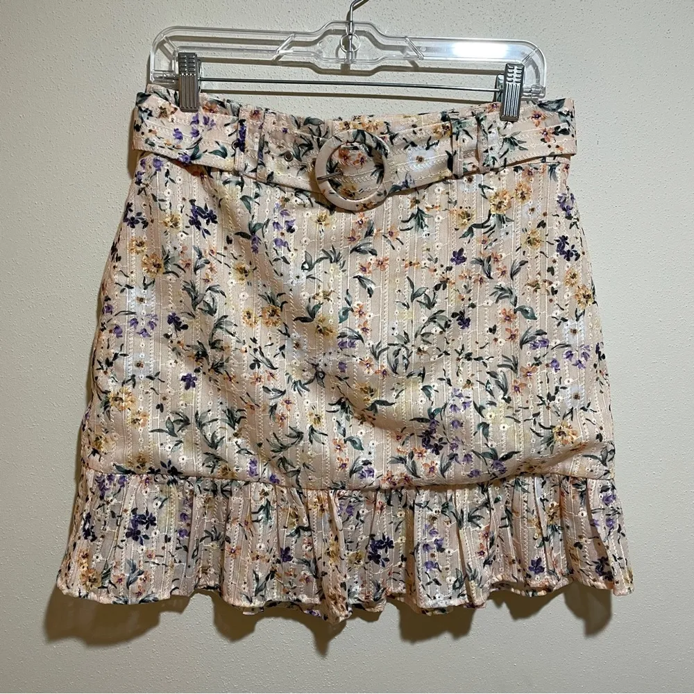 Lovers and Friends Ruffle Eyelet Floral Belted Mini Skirt Peach Pink Size Large - Image 7