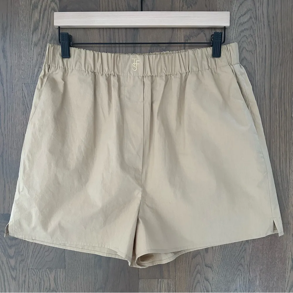 The Frankie Shop Lui Organic Cotton Boxer Short in Sahara Khaki Size Medium Tan - Image 4