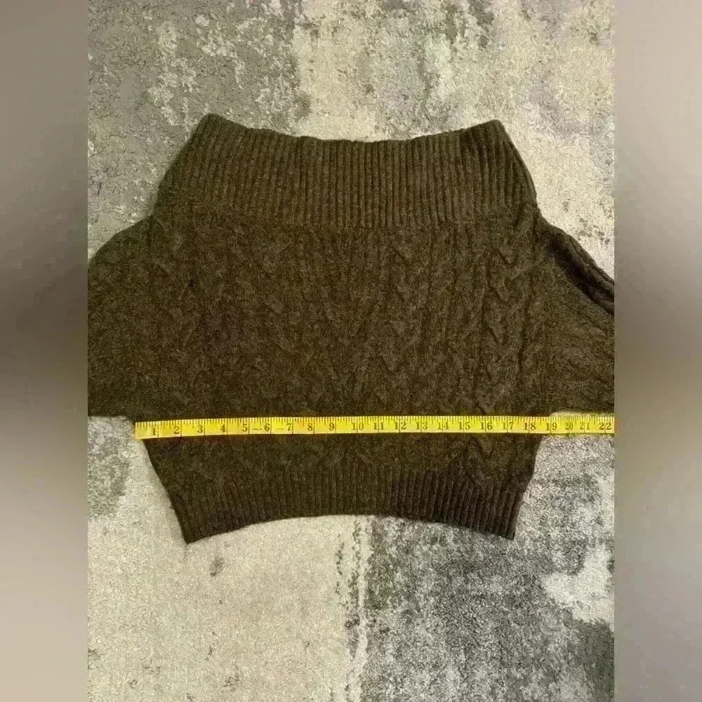 Women’s Brown Express Crop Top Sweater - Image 5