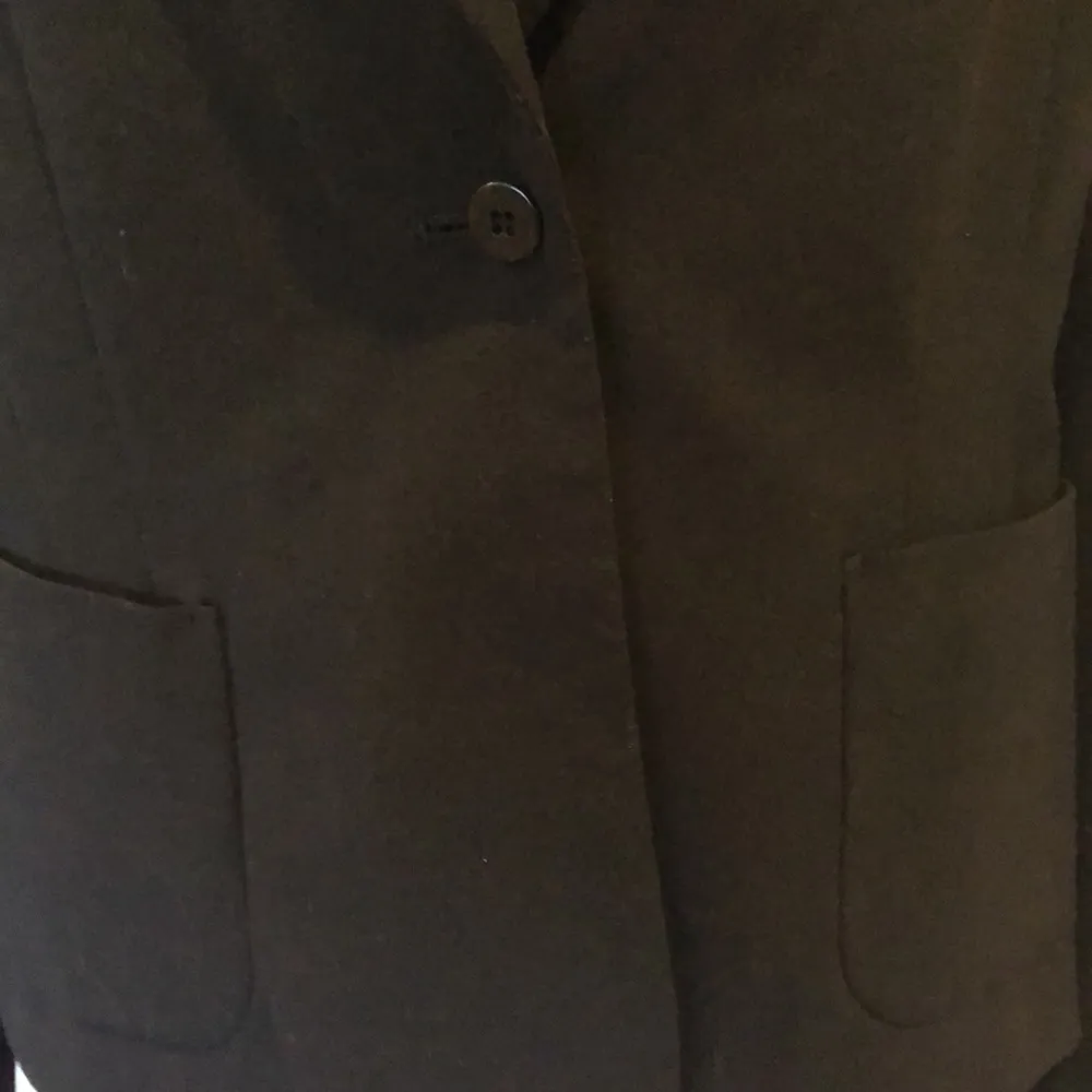 The limited suit jacket and skirt, size large/14 - Image 3