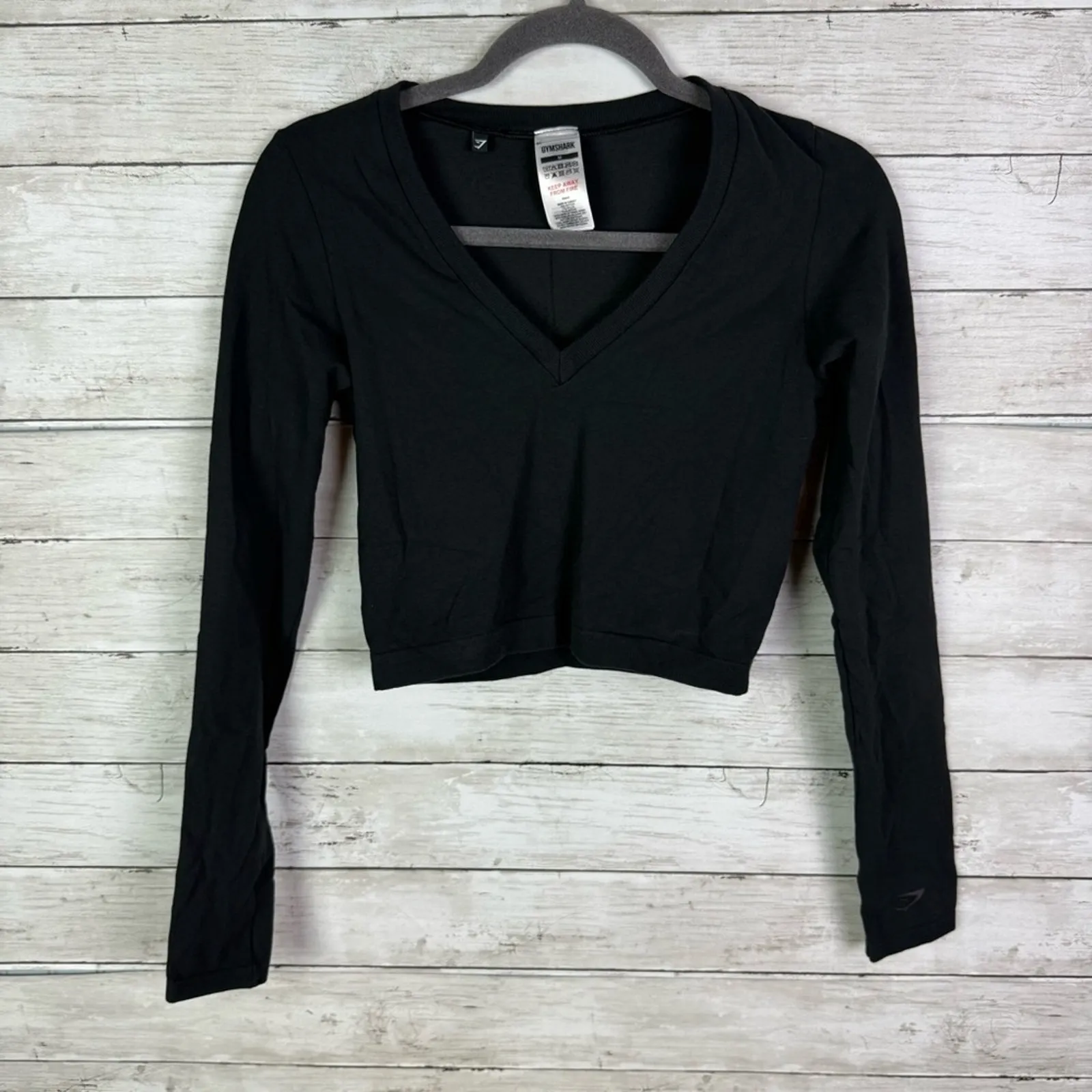 Gymshark Long Sleeve Crop Top Black Size Medium - Image 2