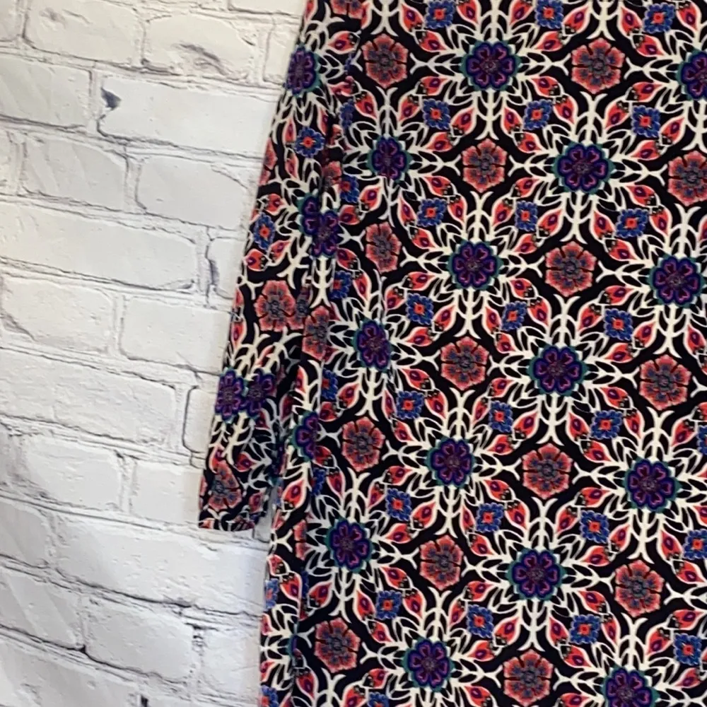 Old Navy Maternity Colorful Flower Dress Size Medium Excellent Condition - Image 3