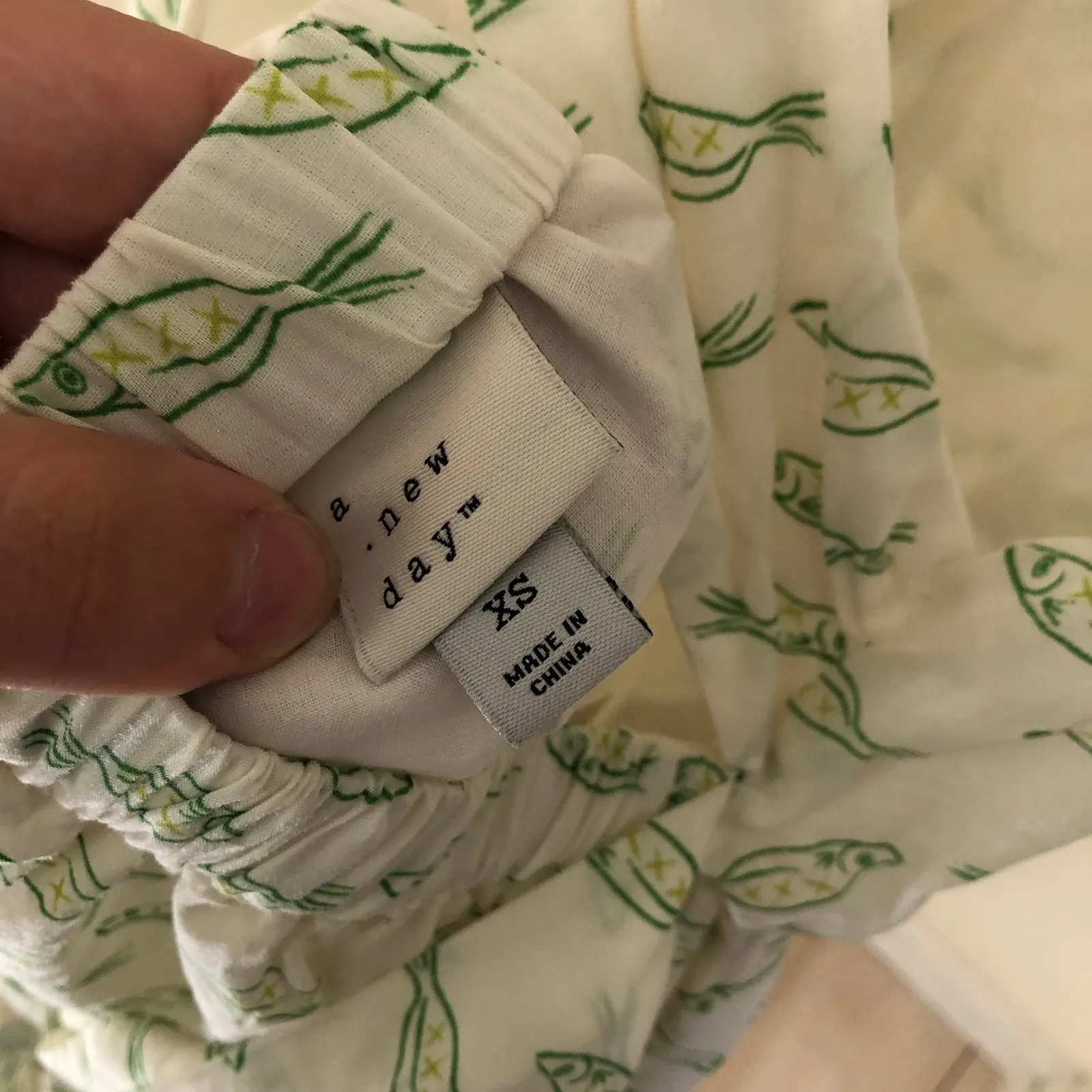 A New Day NWT Cream Green Halter Sundress Fish Sardine Print Size XS - Image 5