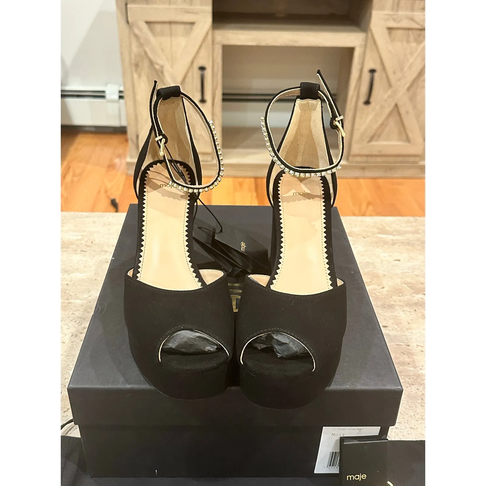 NEW Maje Crystal Embellished Black Heels size 39 - Image 4