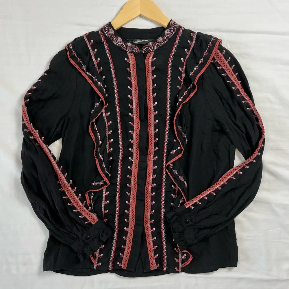 Zara Women's XS Premium Denim Collection Floral Embroidered Blouse Ruffled Top - Image 2