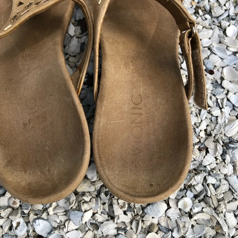 Vionic Maggie Orthaheel Wedge Sandal Tan Sz 6.5 - Image 7