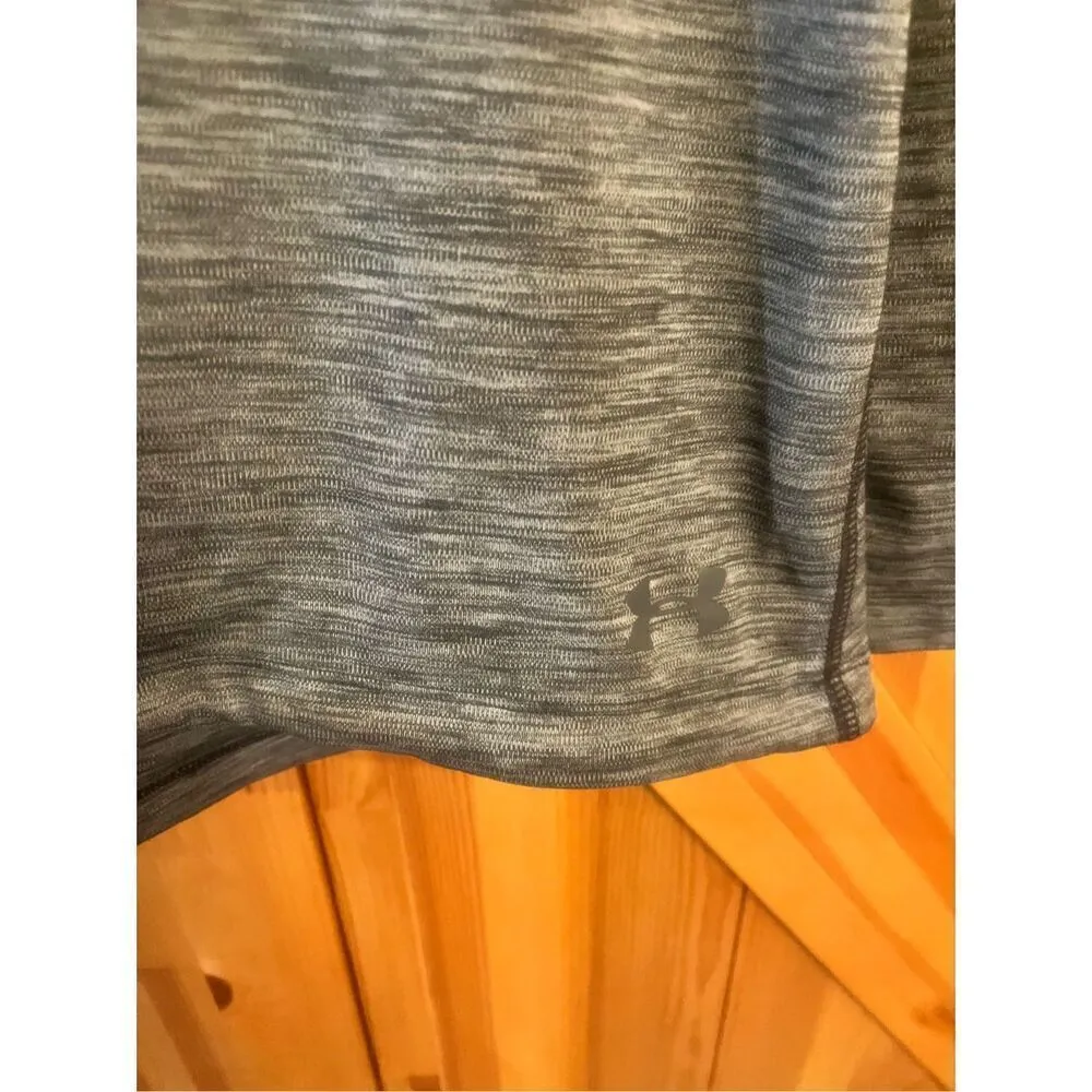 Under Armour Heat Gear Loose Fit Long Sleeve Top size Small gray (4157) - Image 2