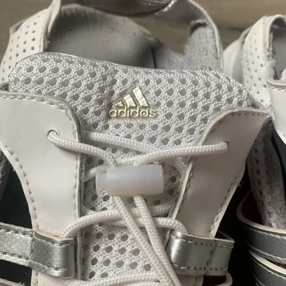 Adidas golf shoes - Image 3