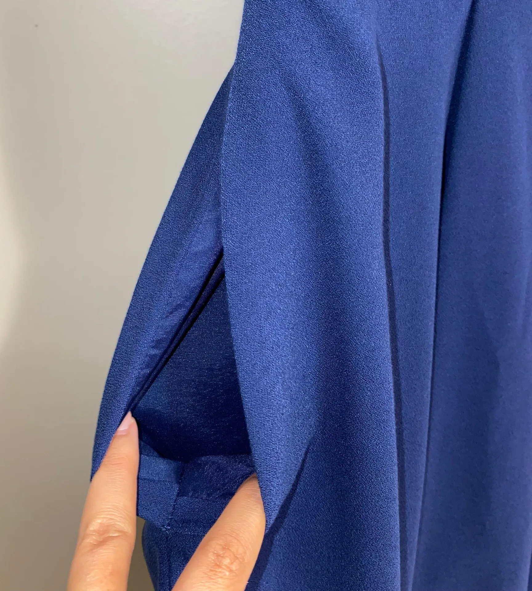 NWT $220 Blue Lace Trim Midi V Neck  - Image 7