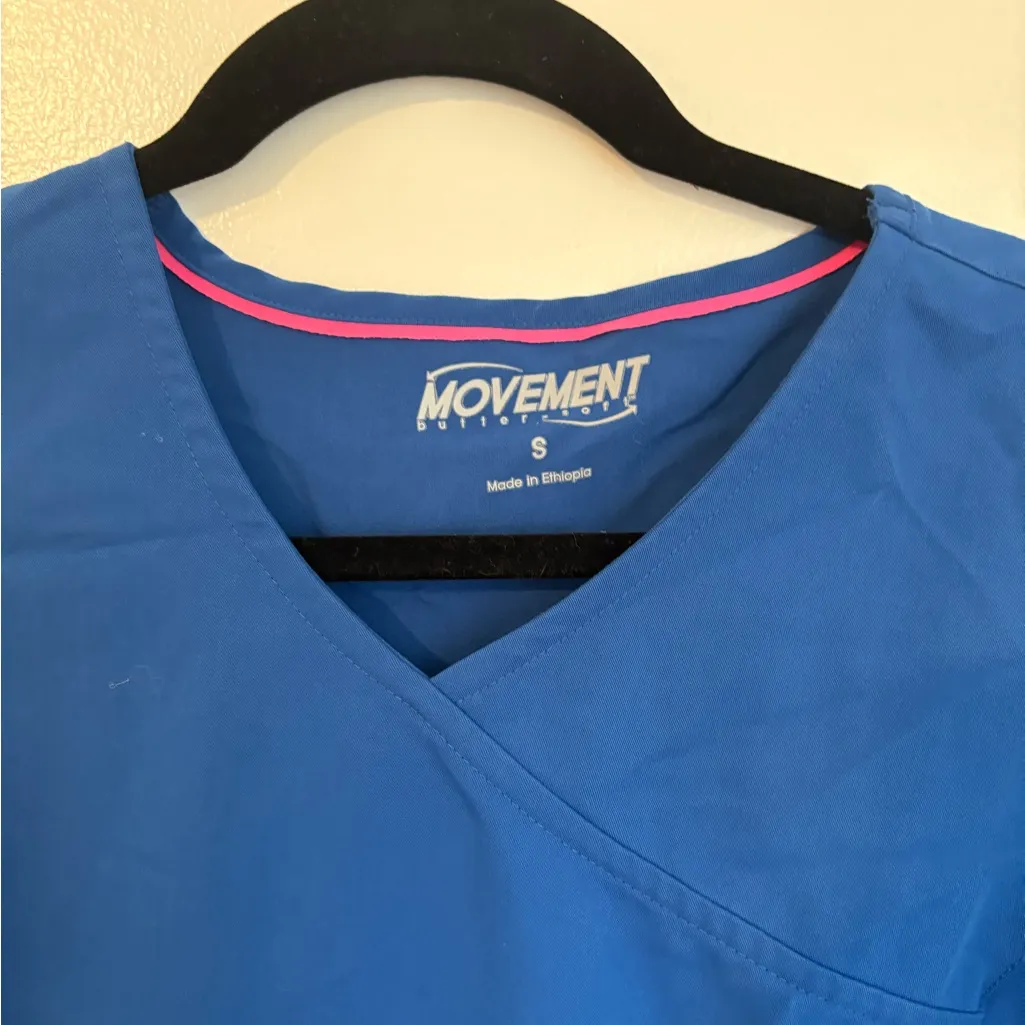 Movement Buttersoft Scrub Top - Image 5