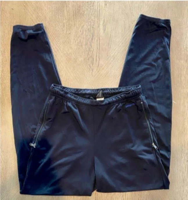 NWOT black high waisted  joggers with side zip pockets. Sz S - Image 3