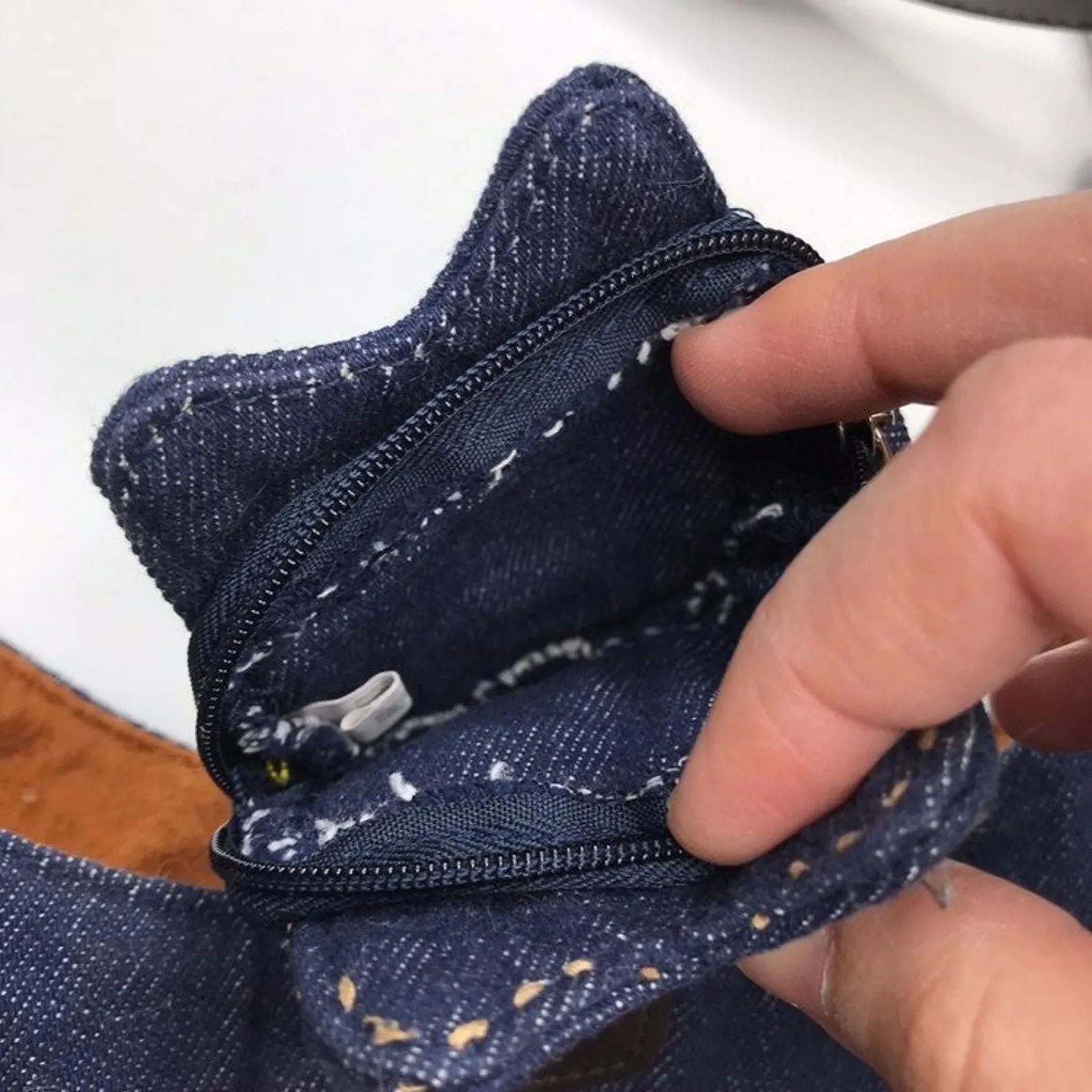 Felt Cat Purse - Image 4