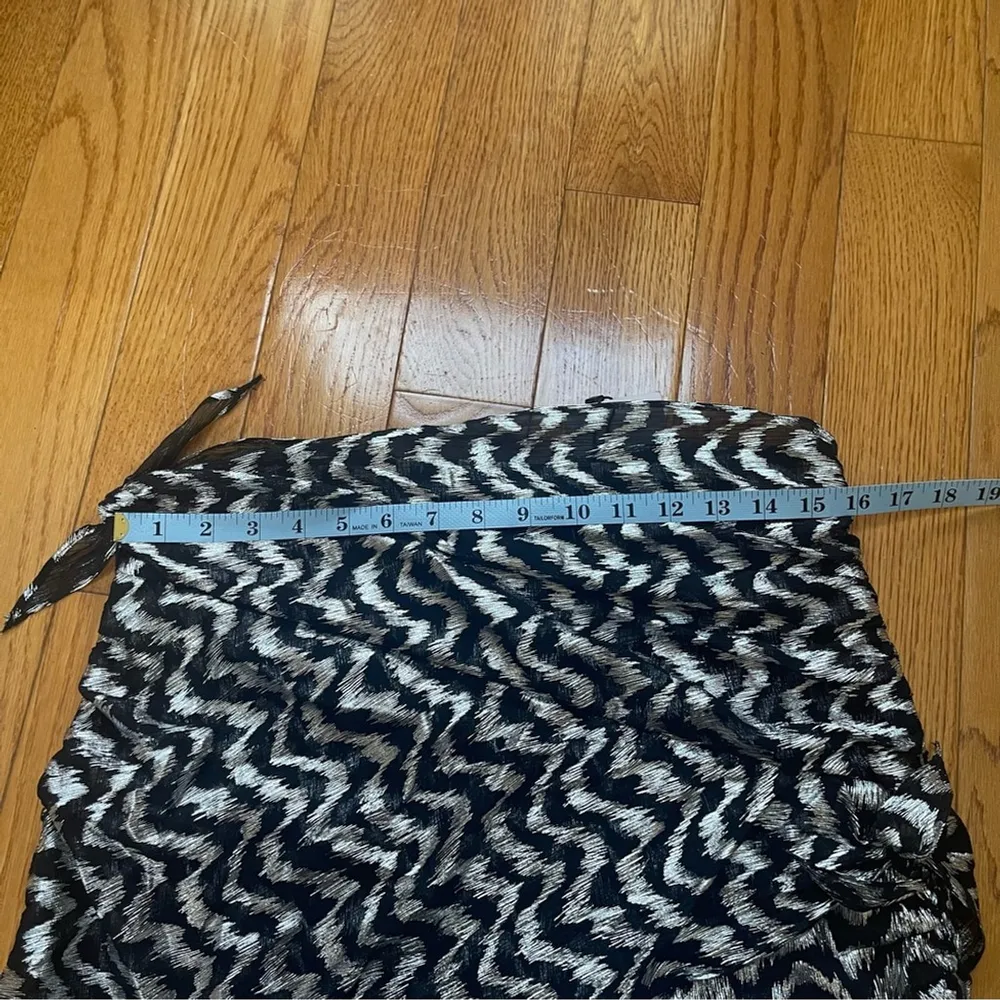 ZARA Wrap Up Knotted Mini Skirt Zigzag printed Party Black And Sliver Sz L - Image 6