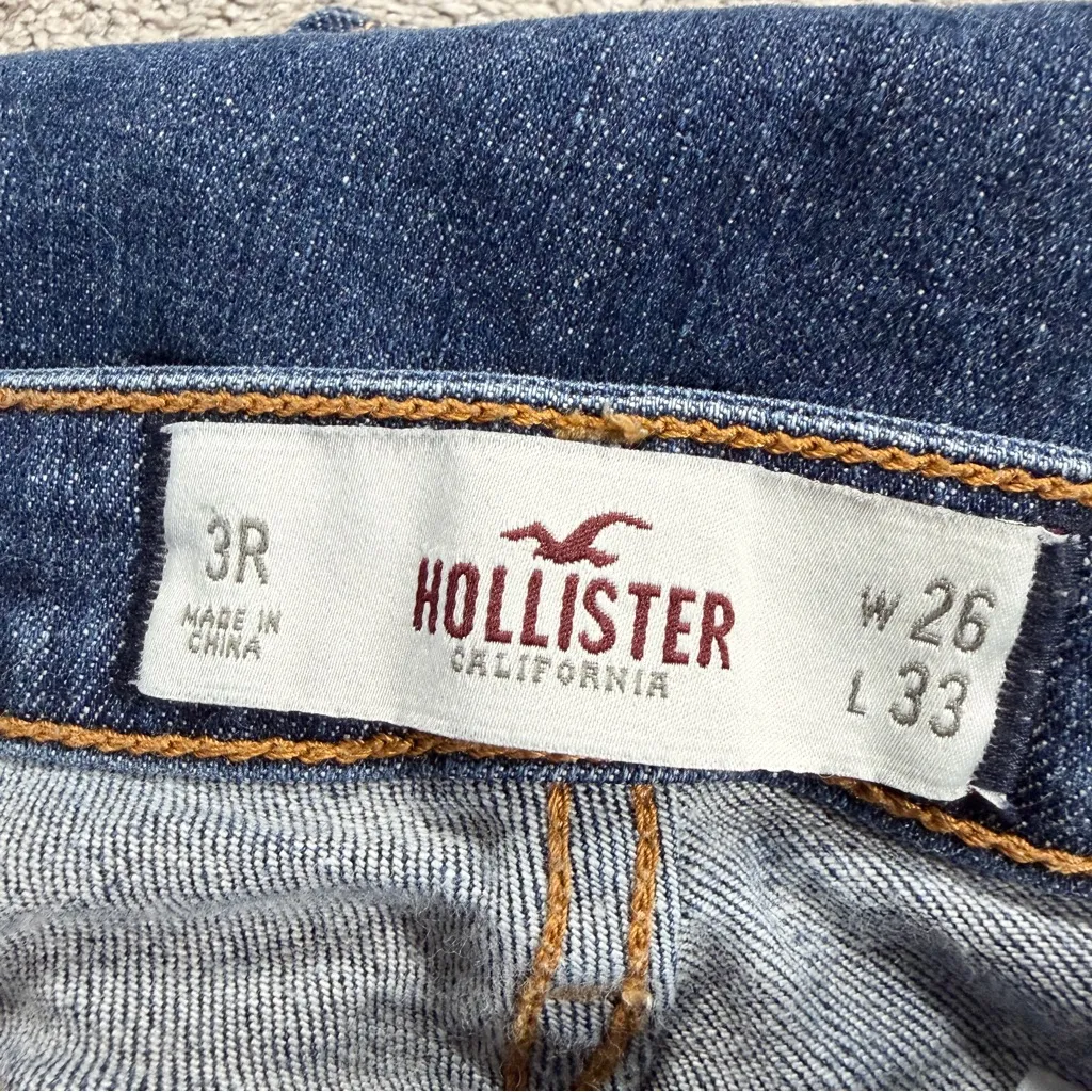 Hollister Women’s Y2K Low Rise Boot Cut Jeans Embroidered in Medium Wash 26X33 - Image 9