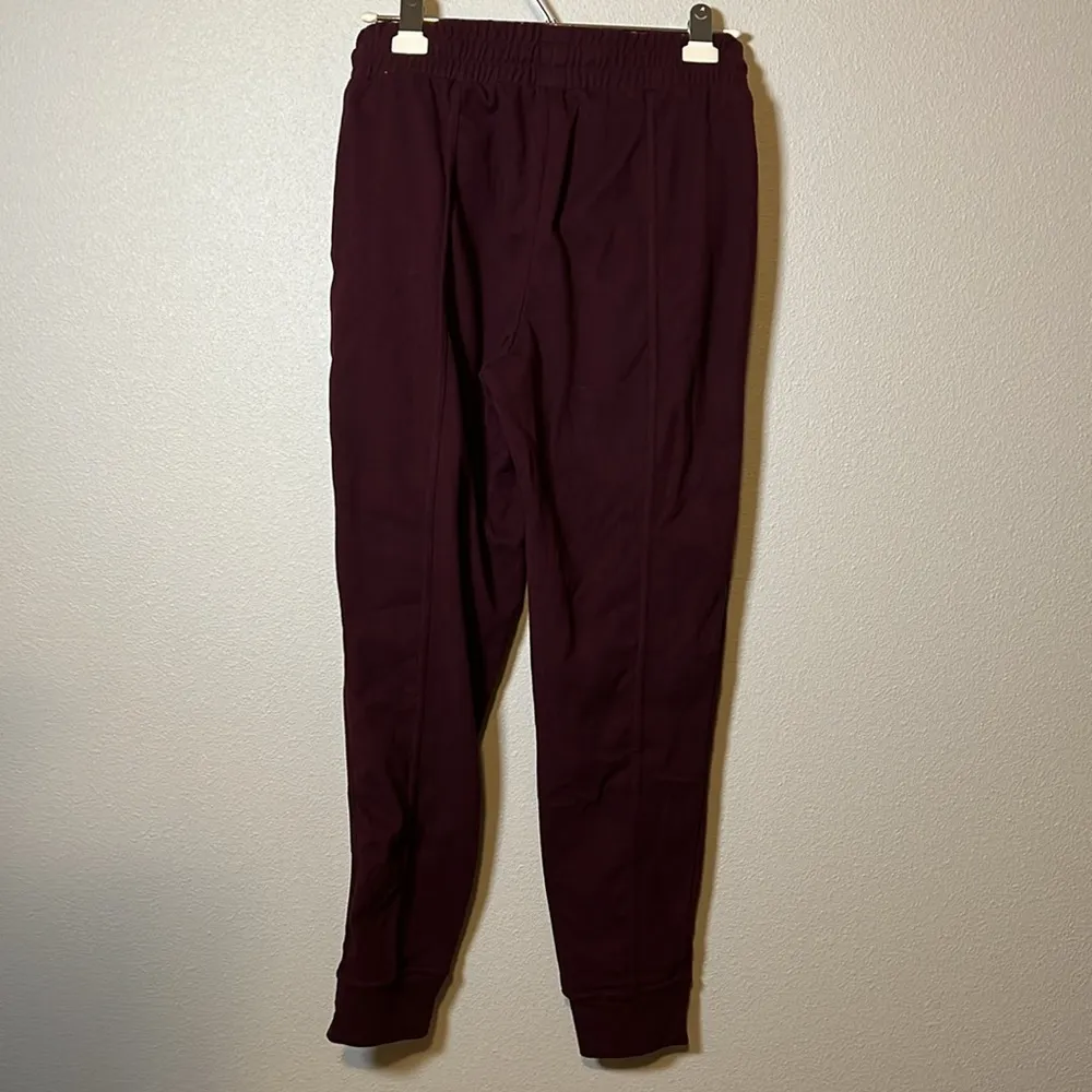 Mondetta burgundy wine  fleece pants - Image 2