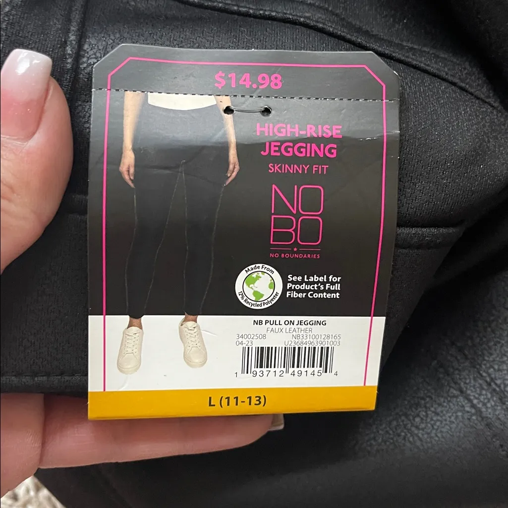 No Boundaries High rise Jegging Skinny Fit Size Large Black - Image 2