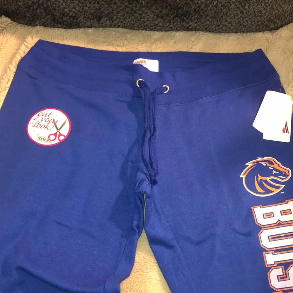 NWT Soffe Boise State Broncos Fleece Pants, XL—-Juniors - Image 4