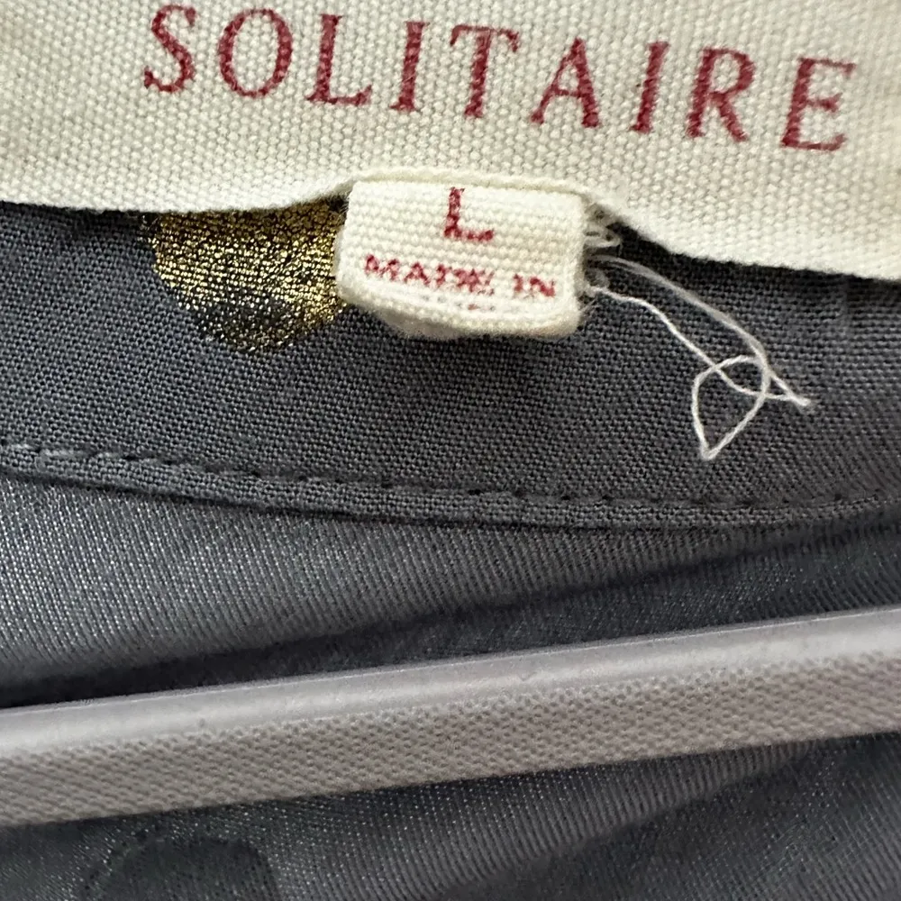 Solitaire Rayon Metallic Polkadot Babydoll Long Sleeve Gray Shirt EUC. Size Lg - Image 3