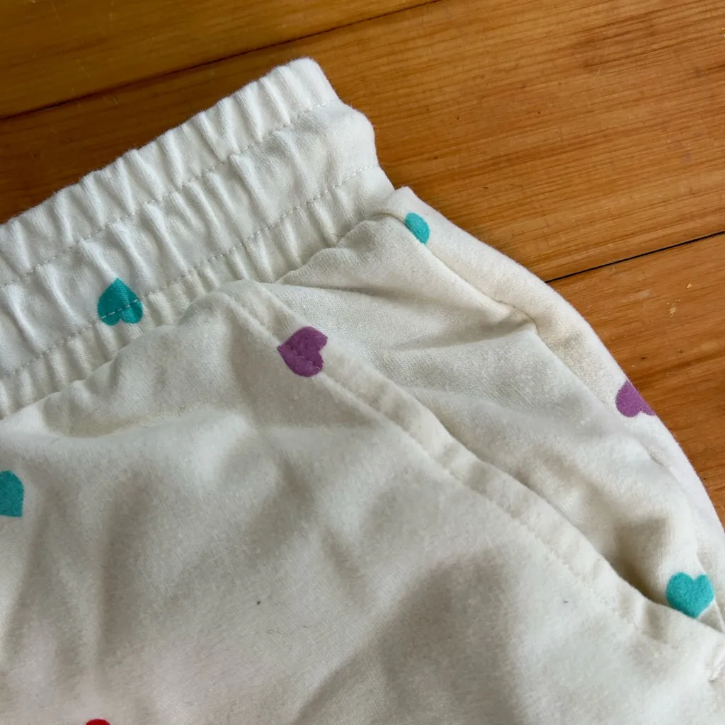 Wildfox Women's Cream Heart Print Shorts oatmeal hearts medium relaxed - Image 4