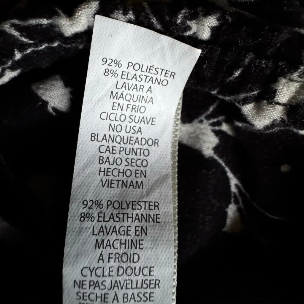 LulaRoe Women's Black and White Butter Smooth Flower Print Leggings One Size - Image 7