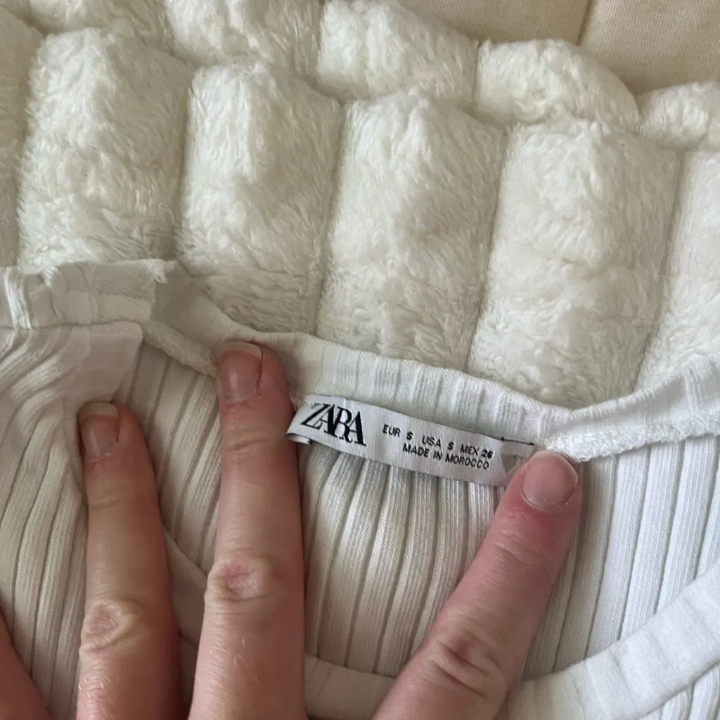 Zara White Ribbed Crop Top Open Back - Image 2