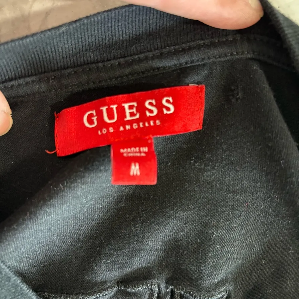 Women’s Guess long sleeve shirt size medium - Image 16