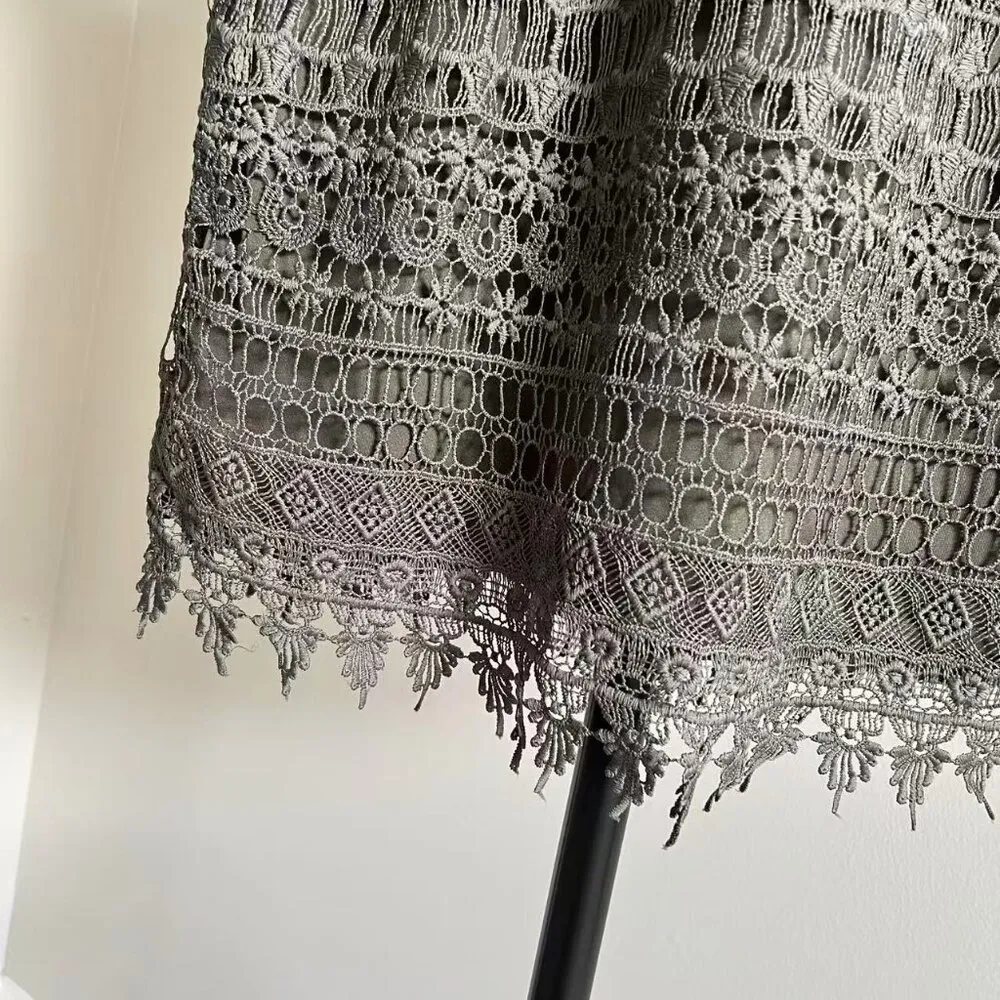 NWOT HM Dainty Womens Pencil Dress Size 8 Khaki Green Floral Lace Sleeveless - Image 4