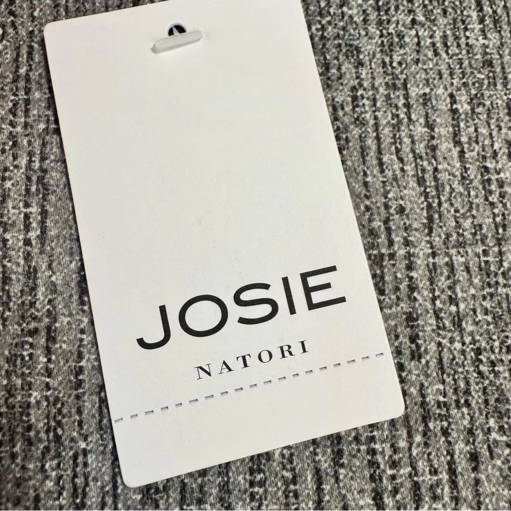 Josie by Natori Solstice Trellis Wave Sports Bra Size M - Image 11