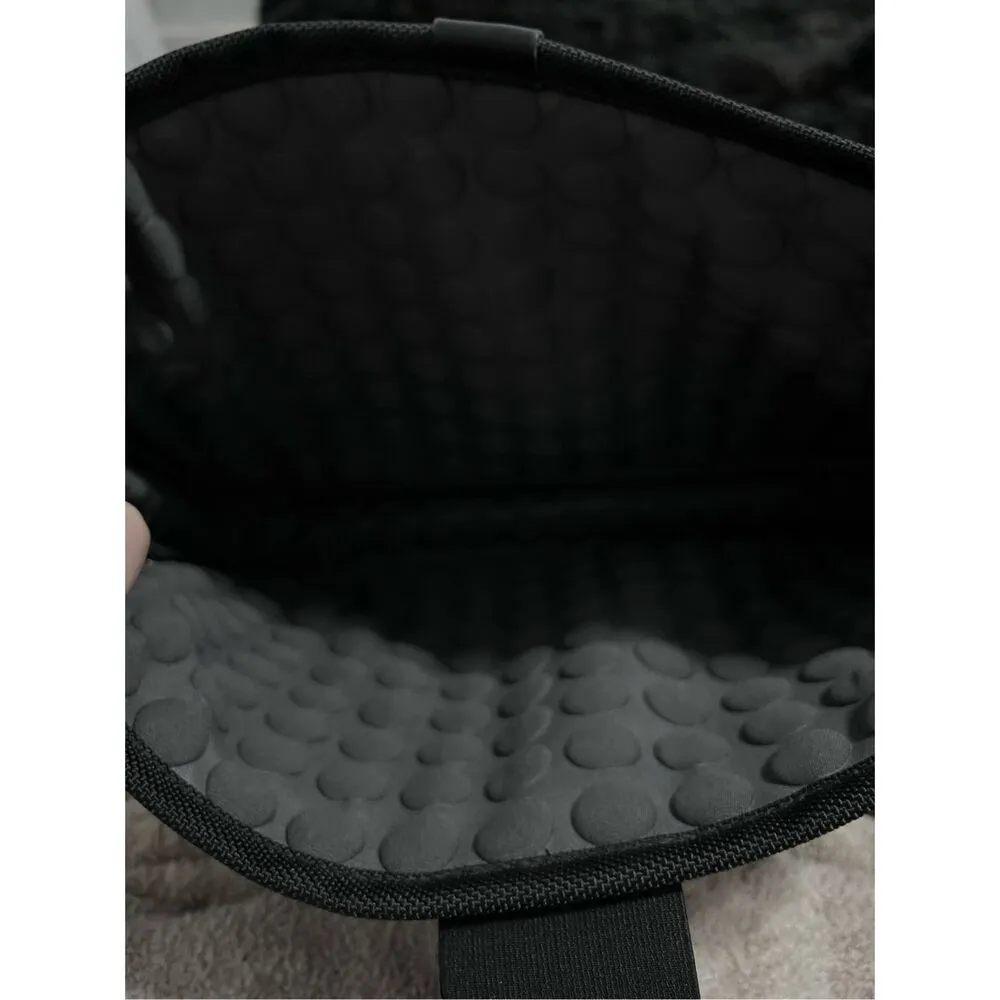 Tumi Luggage Black Nylon Laptop Ipad Tablet Travel sleeve - Image 3