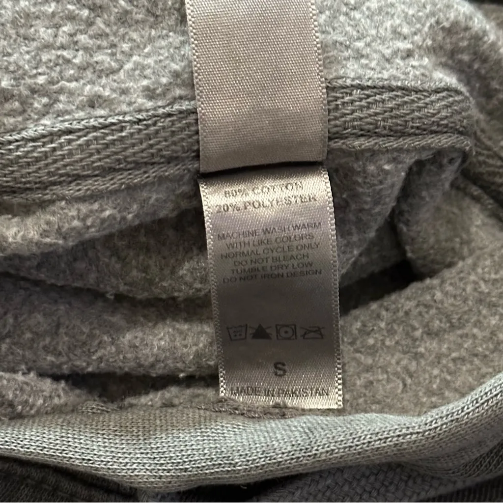 Uscape Apparel NWT Size S Charcoal Gray Northeastern University Cropped Hoodie - Image 5