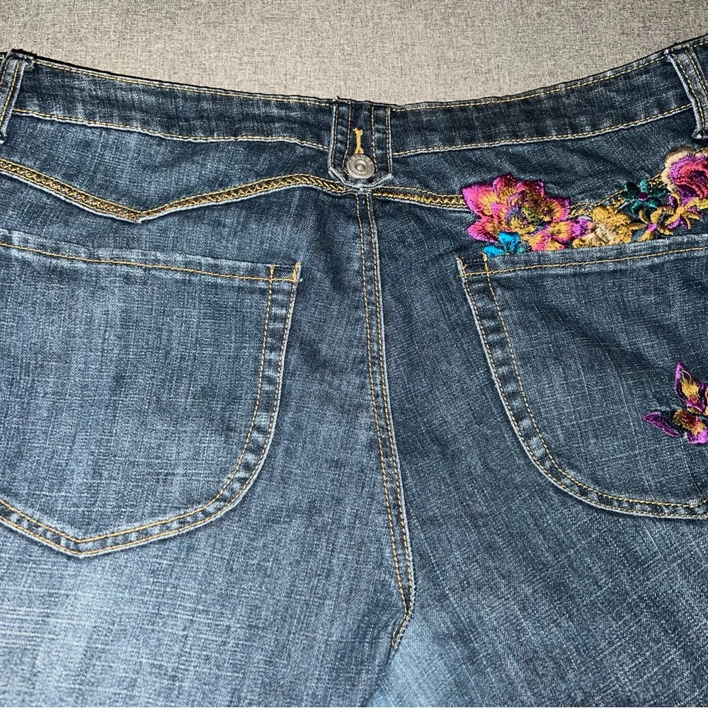 BACCINI embroidered vintage boot cut jeans size 14 - Image 7