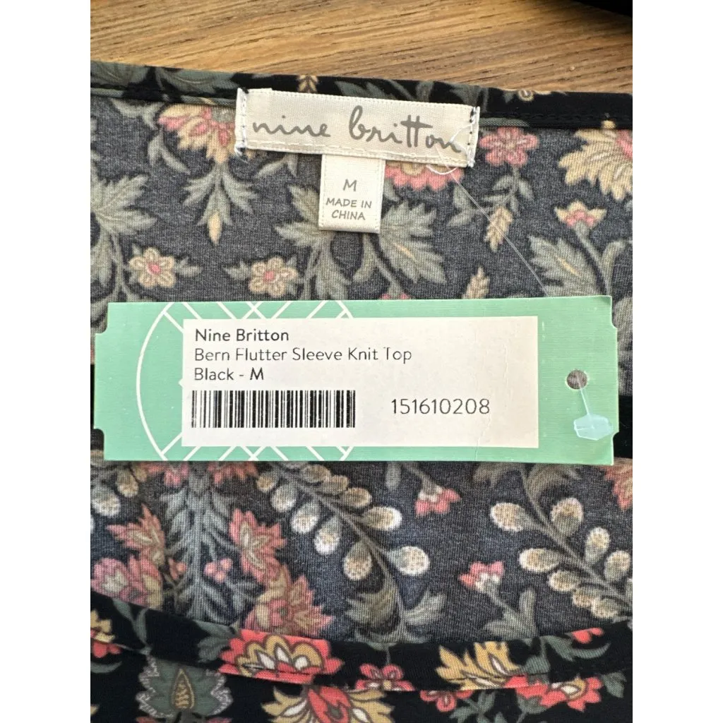 Nine Britton Black Floral Knit Flutter Sleeve Top Size Medium NWT Stitch Fix - Image 4