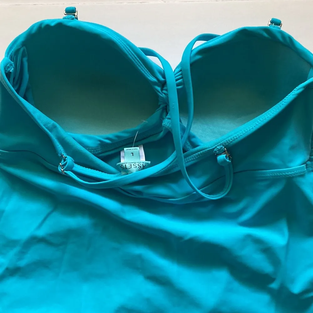 Spanx Assets padded tankini swim top, size large - Image 9