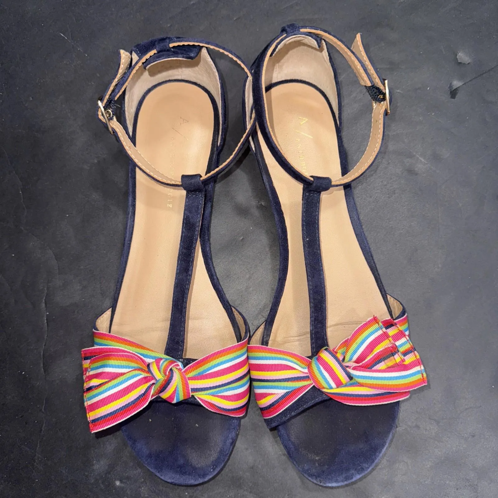 ANTHROPOLOGIE "Elenore" Blue Suede Preppy Designer Classic T-Strap Sandals 8 - Image 2