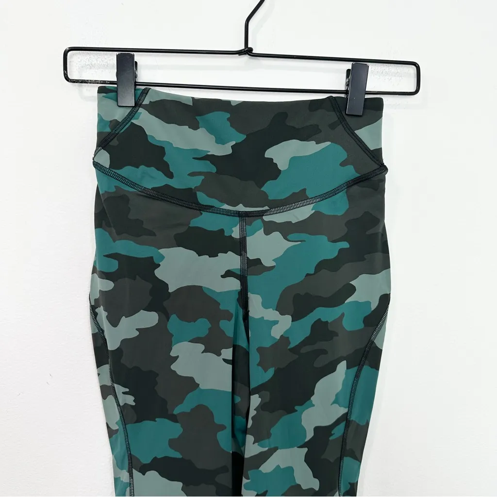 Lululemon Base Pace High-Rise Running Tight Legging 25"  
Heritage 365 Camo - Image 5