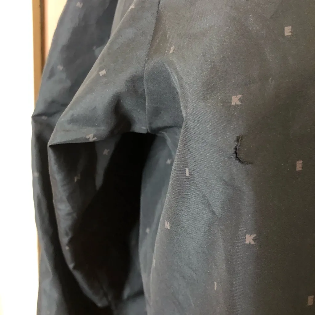 Nike All‎ Over Logo Pullover Windbreaker Jacket Black Size Small - Image 6