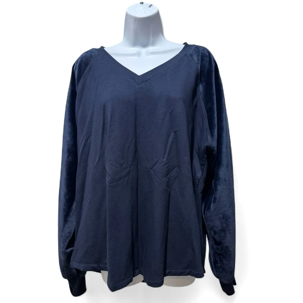 DEMOCRACY Women's Navy V-Neck Top Size XL Plush Billowy Sleeves Athleisure Cozy - Image 2