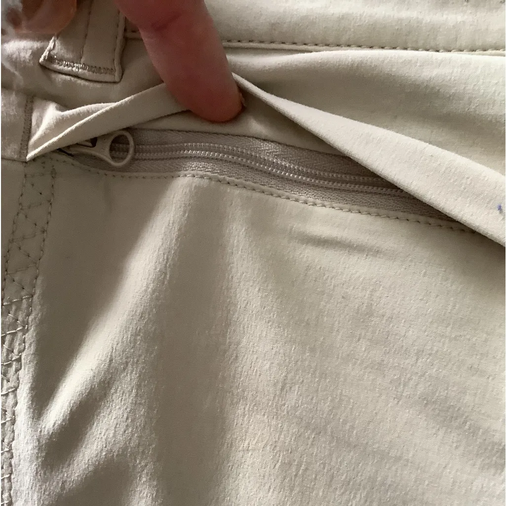 Super COMFY PRACTICAL EB shorts 🌷🌷 - Image 7