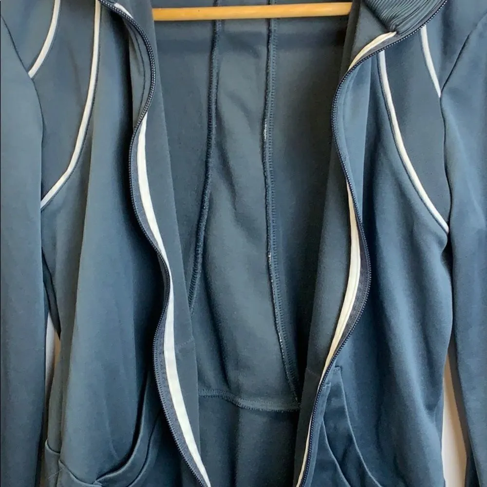 Puma gray zip up track jacket - Image 5