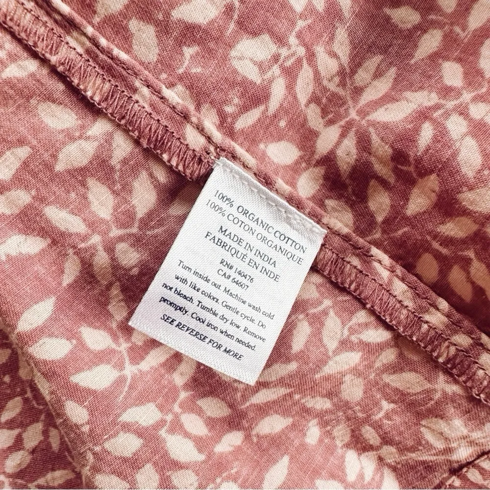 NEW Faherty Women’s Aurora Top VLK Mauve Leaf Batik Organic Cotton Size XS - Image 6