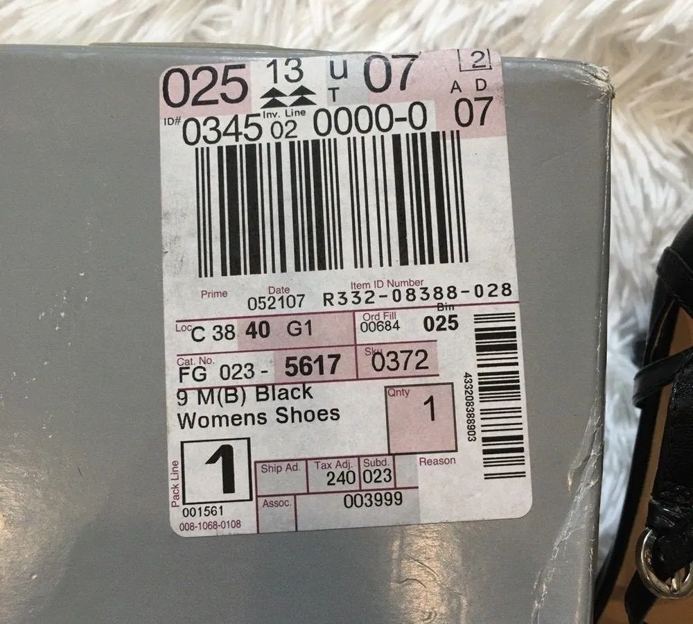 Worthington  women’s  pointed toes black heels 3” tall size 9M - Image 8