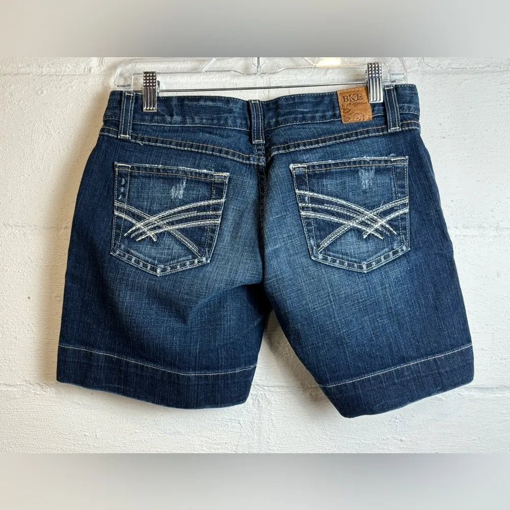 BKE Woman’s Casual Denim Dark Wash Summer Outdoors Boho Chic Shorts Size 28 - Image 4