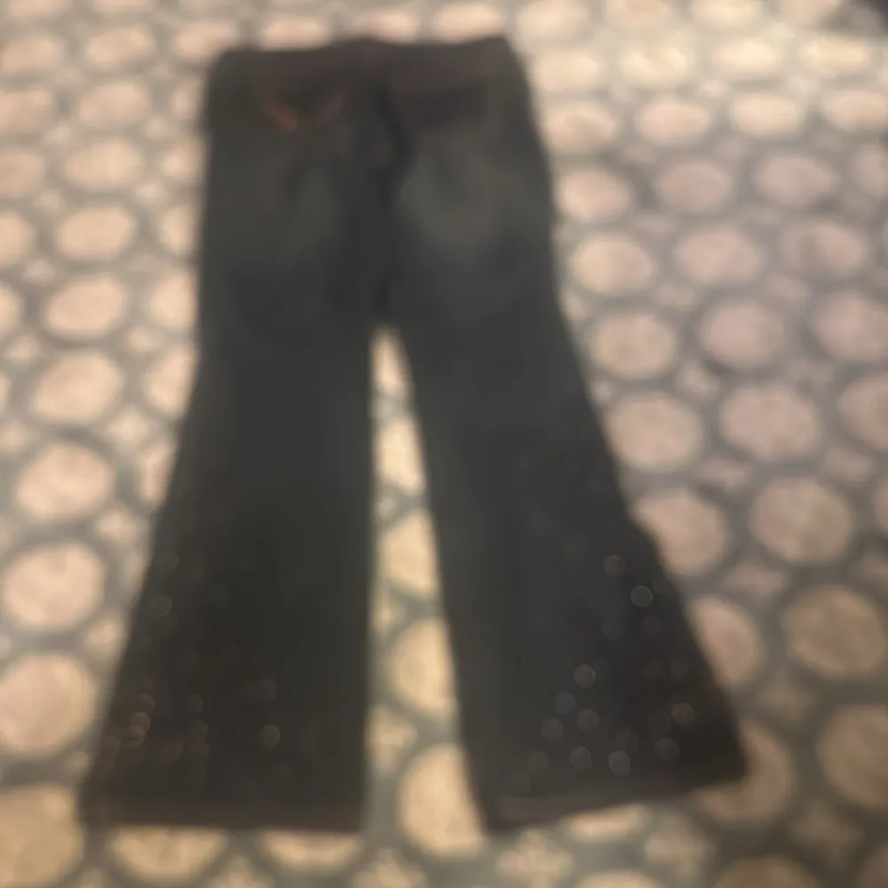 Dana Buchman Ileana  DB jeans size 10 Flare Jeans with Sparkly stones sewn - Image 8