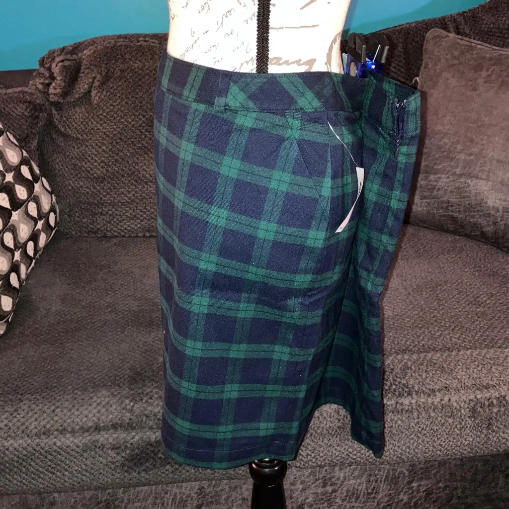 NWT Old Navy Plaid Mini Skirt, Size 16 - Image 2