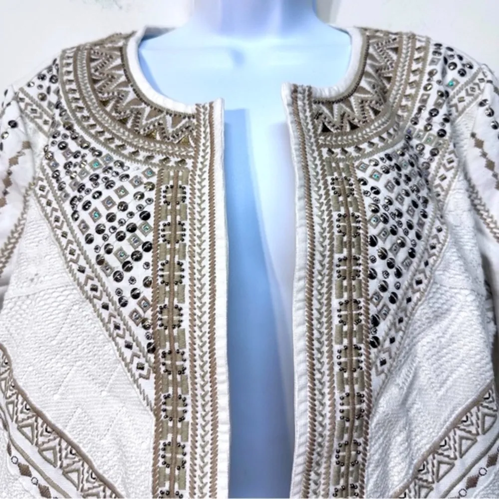 Chico’s embroidered embellished‎ linen blazer size 2 Medium - Image 3