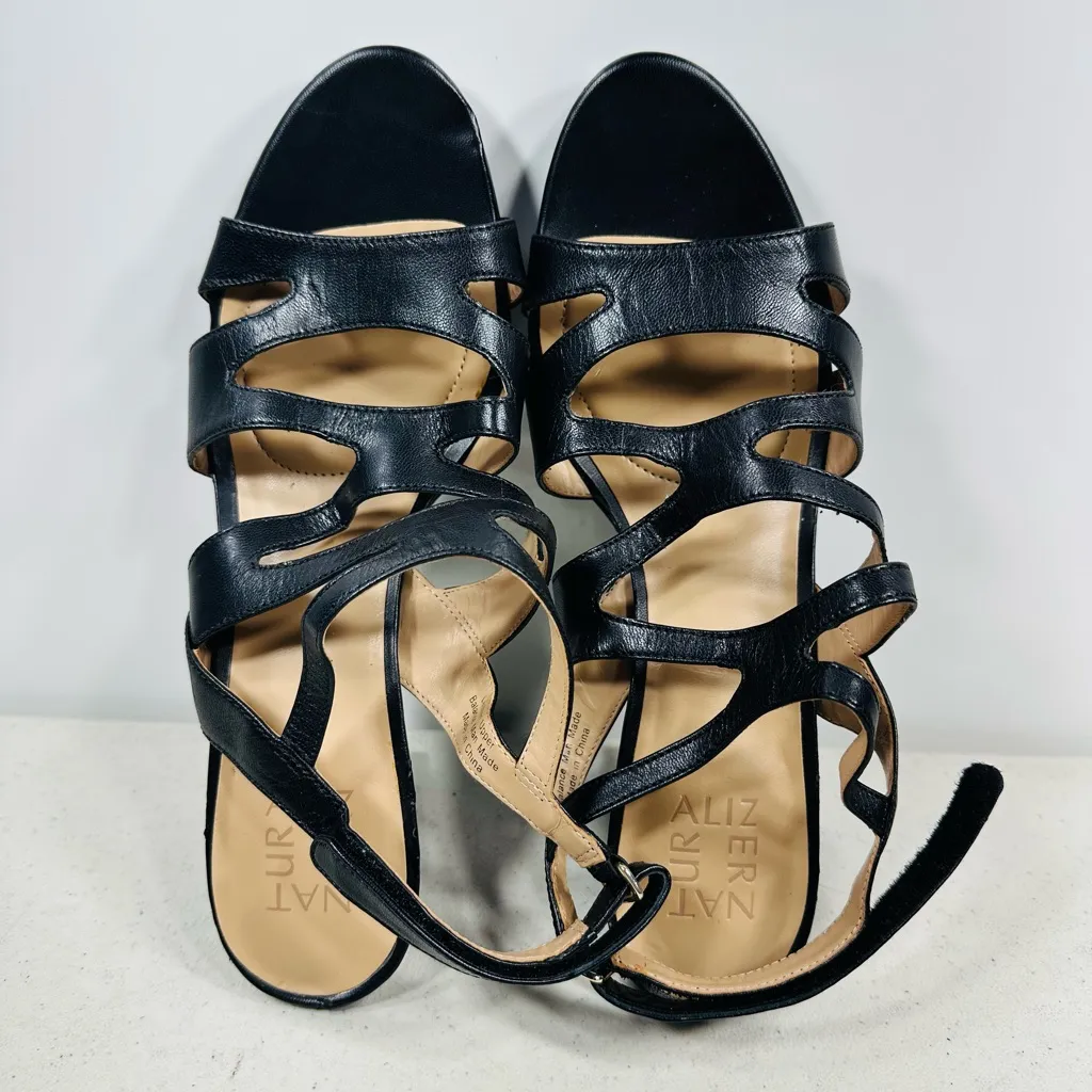 Naturalizer Baylor Sandal size 9,5 Black - Image 5