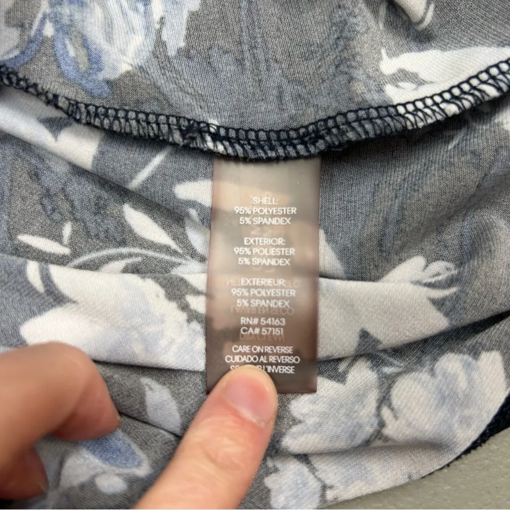 Karl Lagerfeld Navy Blue White Floral Blouse Shirt Light Weight Keyhole Pearl XL - Image 7