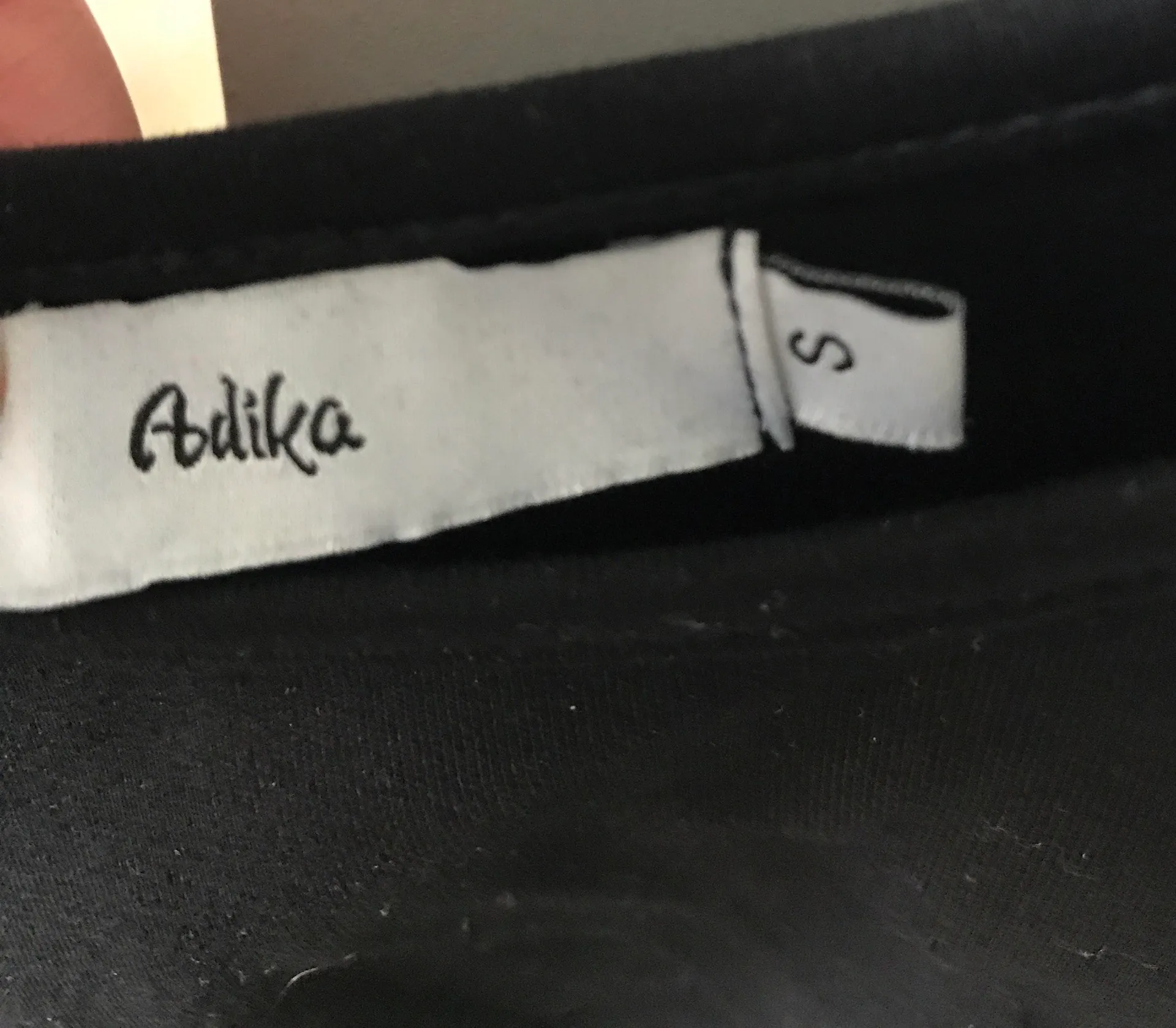 Adika Cropped  Long Sleeve - Image 4