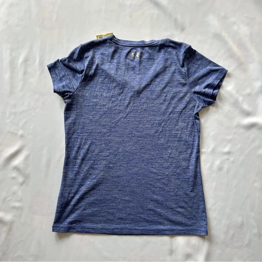 NWT Medium Under Armour Blue Tshirt Athletic Logo Gym Casual Sport V Neck - Image 5