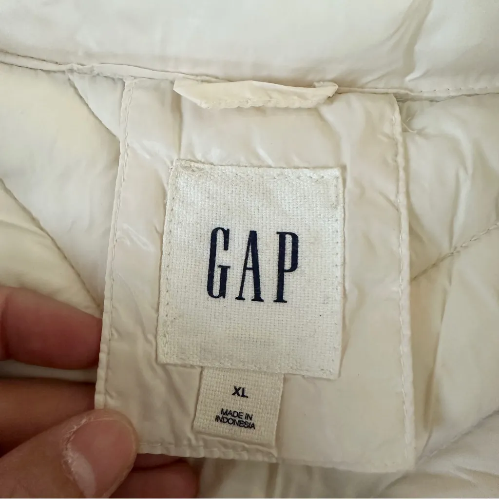 GAP Women’s Primaloft Puffer Quilted Vest Jacket Full Zip in Ivory Frost XL - Image 9